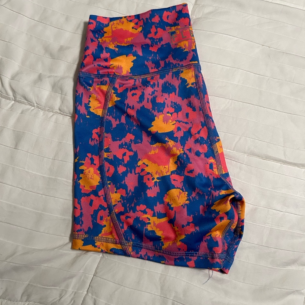 True high contour FLEO short